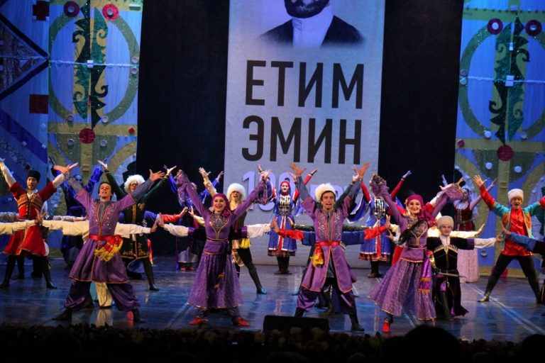 180- летие классика дагестанской литературы Етим Эмина