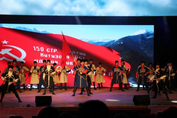Большой праздничный концерт ко Дню Победы