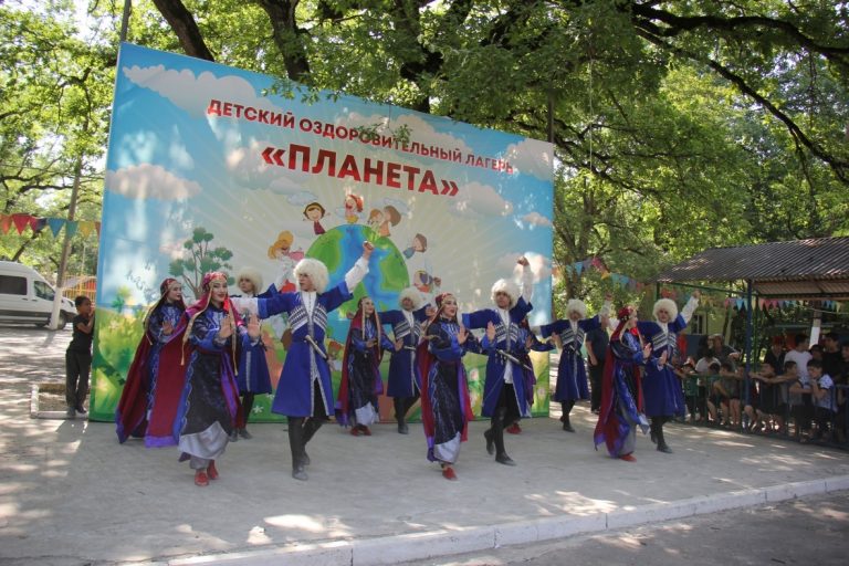 Детство, детство ты куда бежишь…