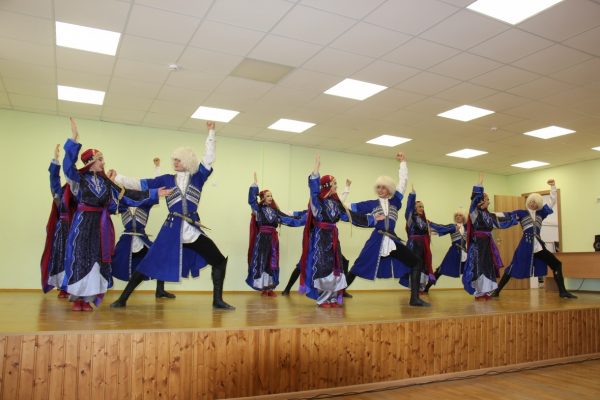 Мастер сцены- жителям Дагестана.
