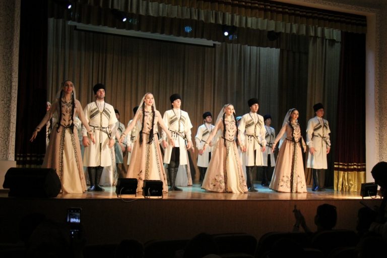Концерт » Осенние каникулы»